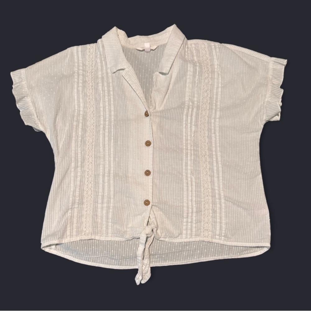 LC Lauren Conrad Cream Button-Down Women’s Blouse